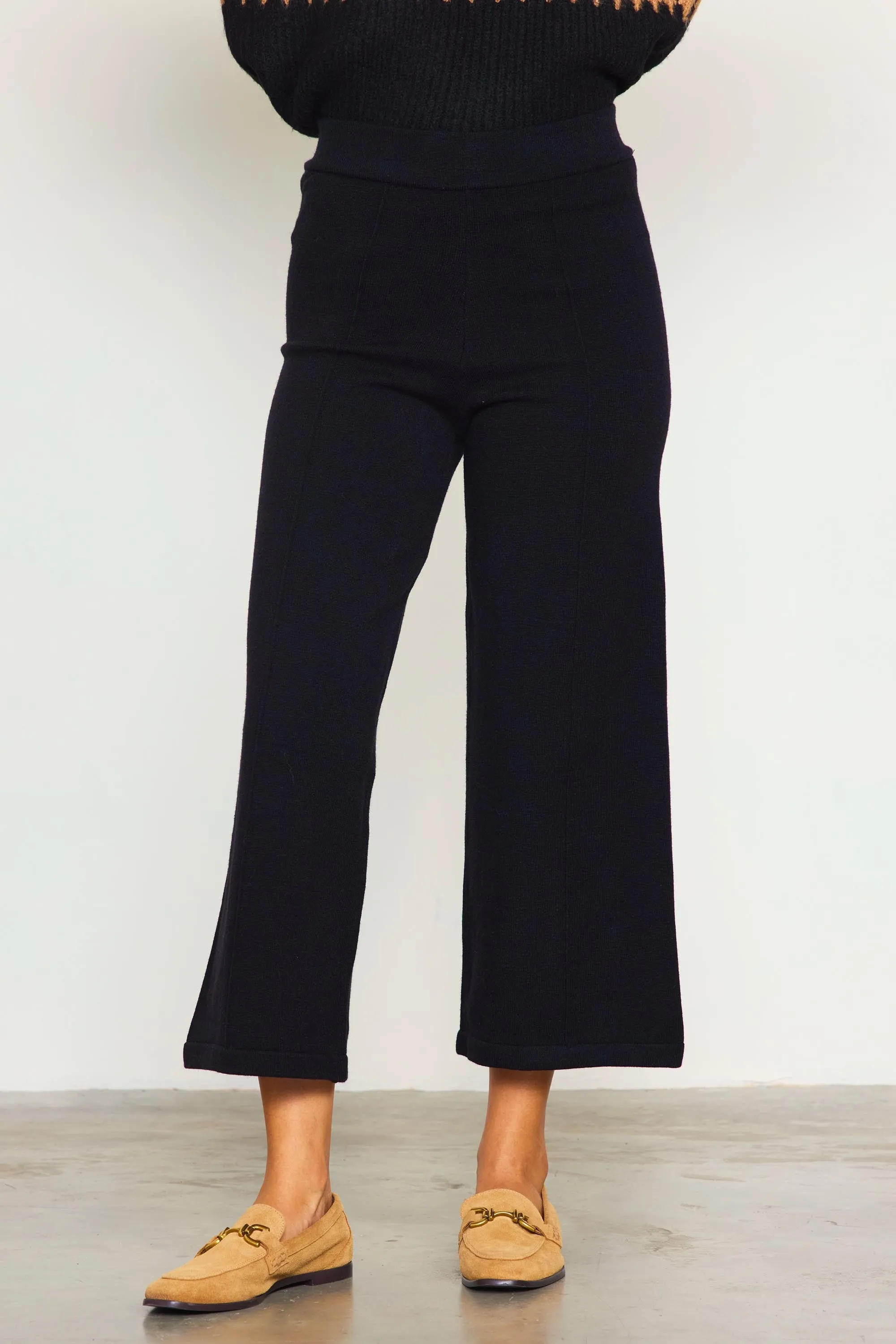 Lacey Knit Cropped Set-Black