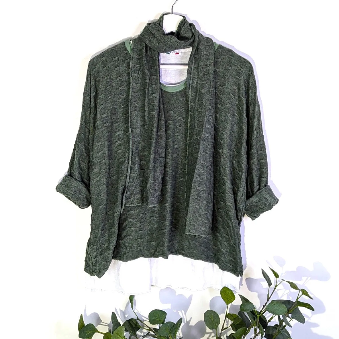 Scarf combo top with double layer and soft textured fabric