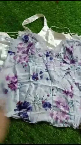 Y2k MIXED TOP WOMEN WEAR 100 PCS